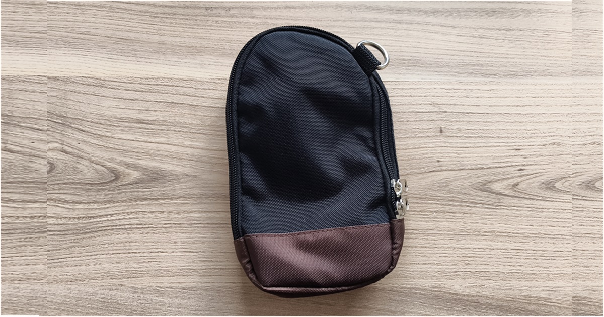 ダイソーの製品 リュック用小物ポーチ 1