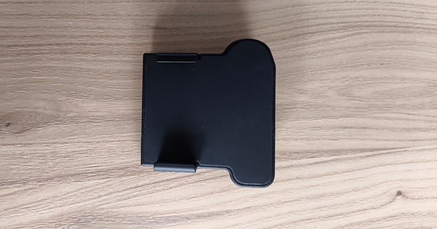 ダイソーのスマートフォン ワンハンドシャッターの裏側